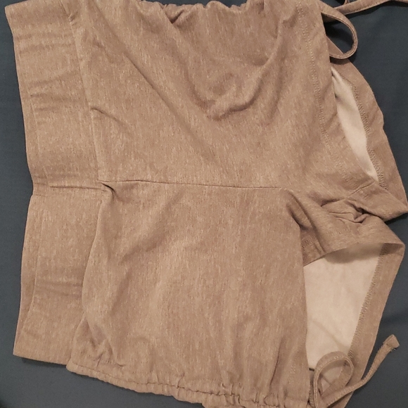 ardene ruched side shorts - Picture 1 of 1